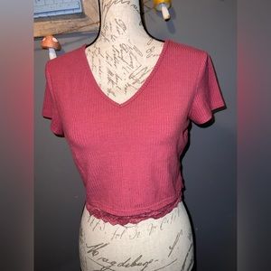 Plain red cropped t-shirt